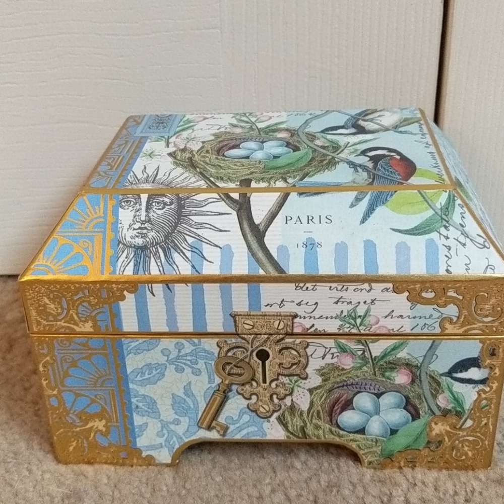 French Card Box With Original Blank Cards